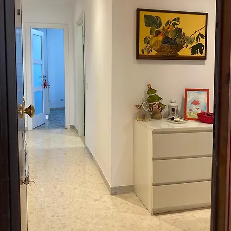 Cinecitta בית אירוח